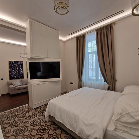 Jensen Luxury Suites Rhodes City エクステリア 写真