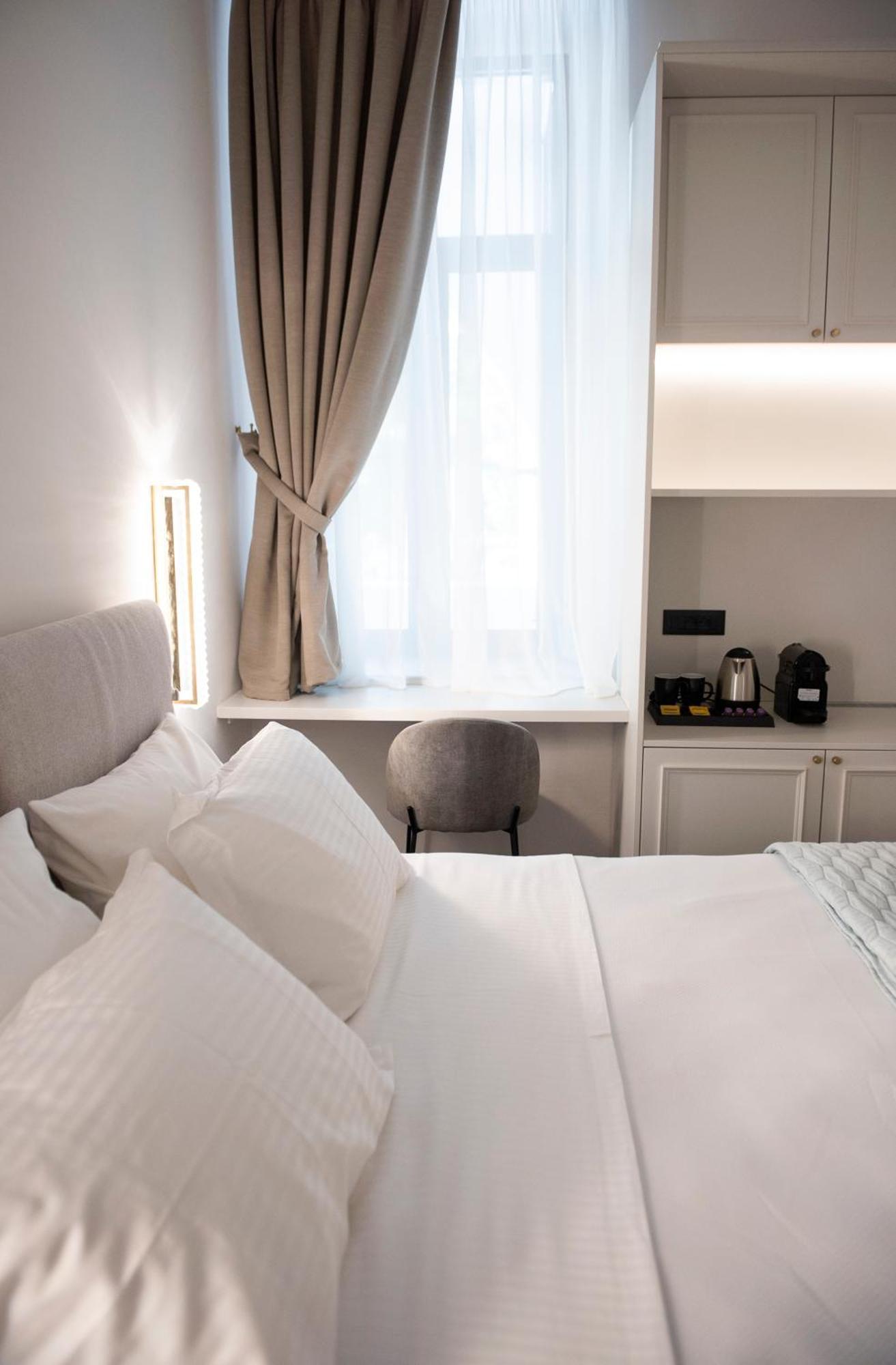 Jensen Luxury Suites Rhodes City エクステリア 写真